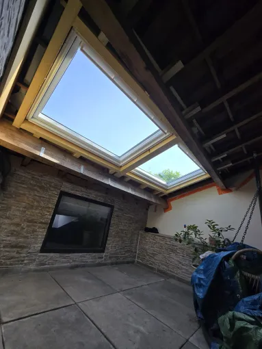 Faz Concept illumine un patio à Vendres avec l'installation de Velux, Sérignan, FAZ Concept