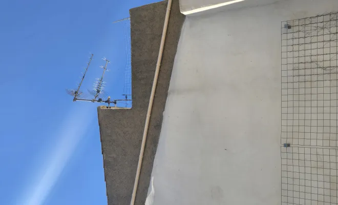 Remplacement d'une gouttière en zinc et descente de gouttière en PVC à Sérignan, Sérignan, FAZ Concept