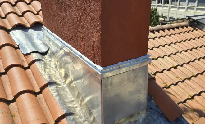 Les entourages de cheminée : source de fuites et solutions par FAZ Concept, Sérignan, FAZ Concept