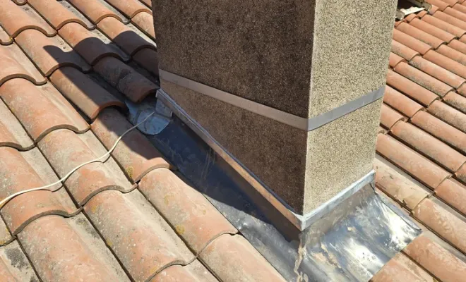 Les entourages de cheminée : source de fuites et solutions par FAZ Concept, Sérignan, FAZ Concept