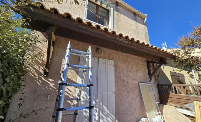 Remplacement de gouttière PVC par une gouttière en zinc à Valras Plage, Sérignan, FAZ Concept